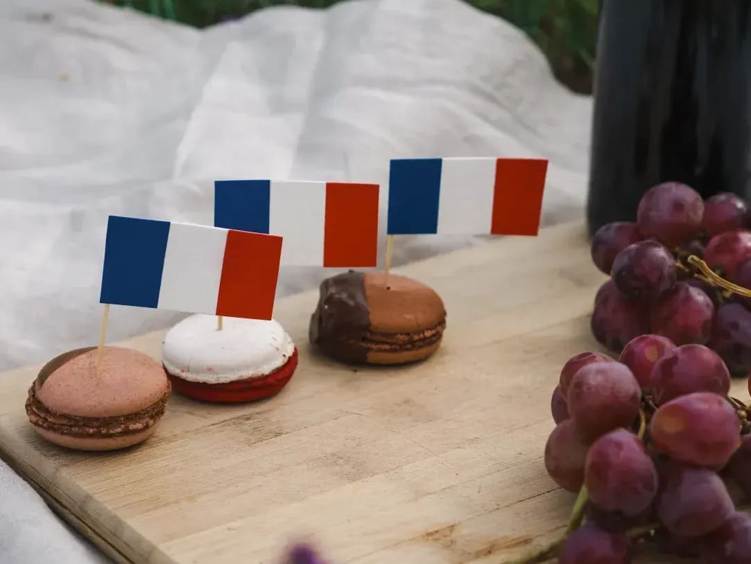 Bonjour Academy